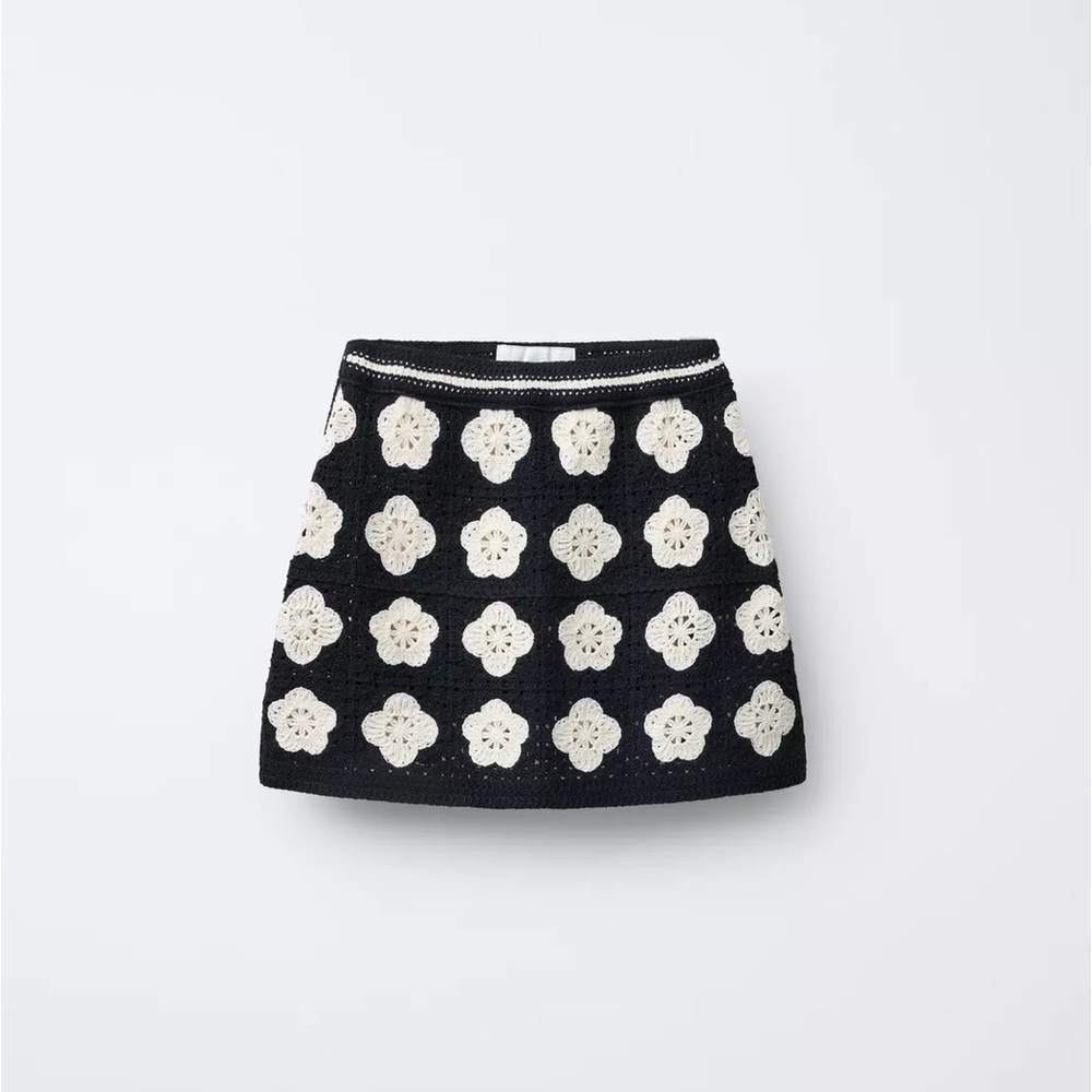Zara Knit Floral Mini Skirt